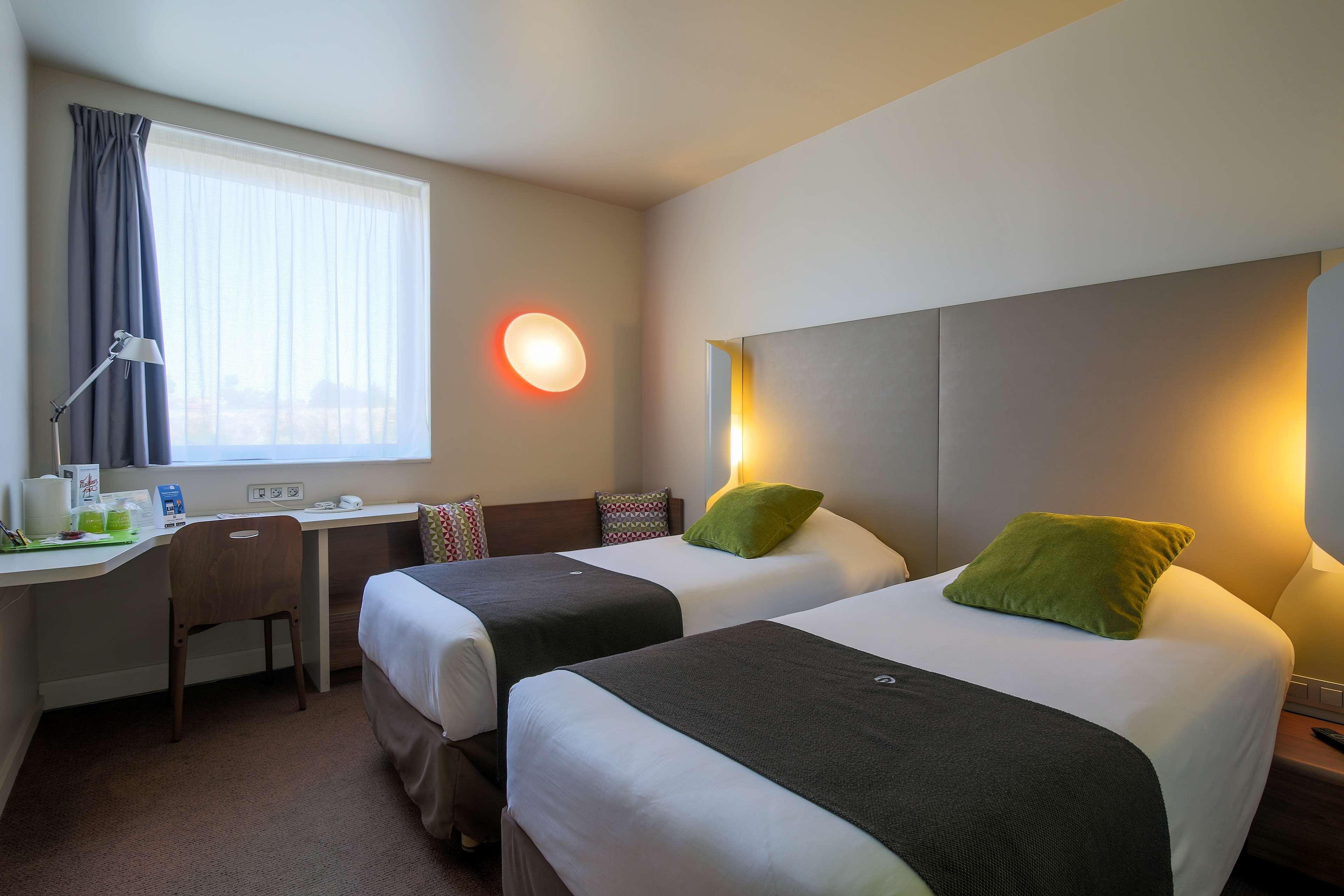 Campanile Carcassonne Est - La Cite Hotel Eksteriør billede